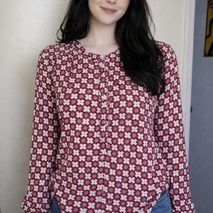 Floral Red and White Women's Top